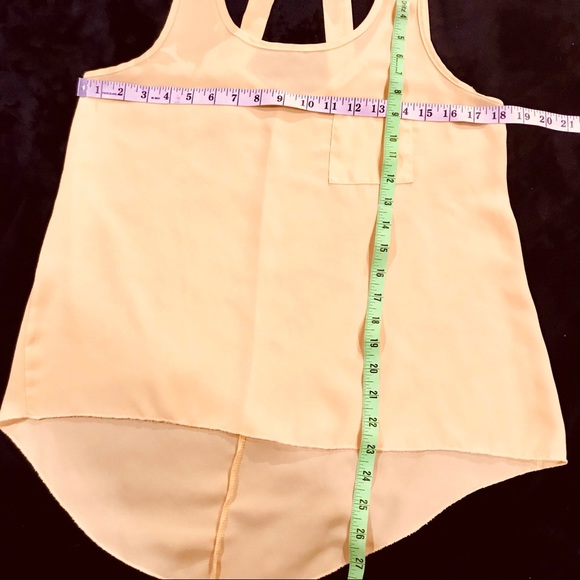 ⚠️5 for $10⚠️Sunny yellow dressy tank top - Picture 3 of 6